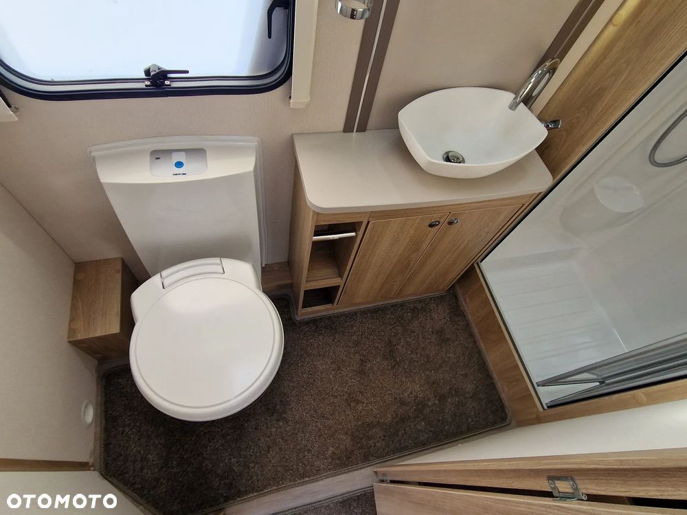 Elddis Xplore 304 - 16