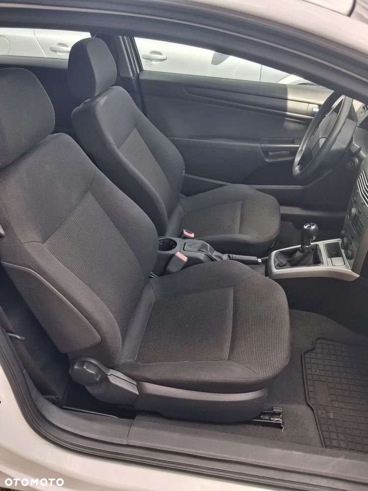 Opel Astra 1.4 Selection - 12