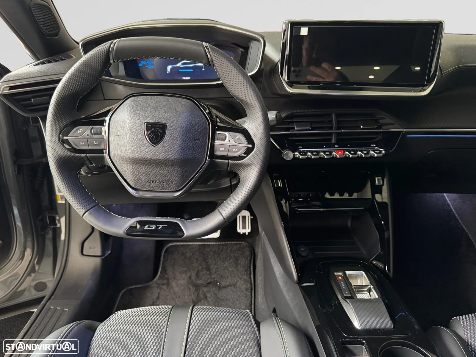 Peugeot e-2008 54 kWh GT - 11