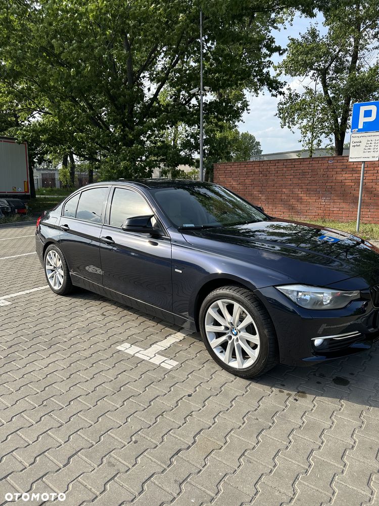 BMW Seria 3 318d Luxury Line - 6