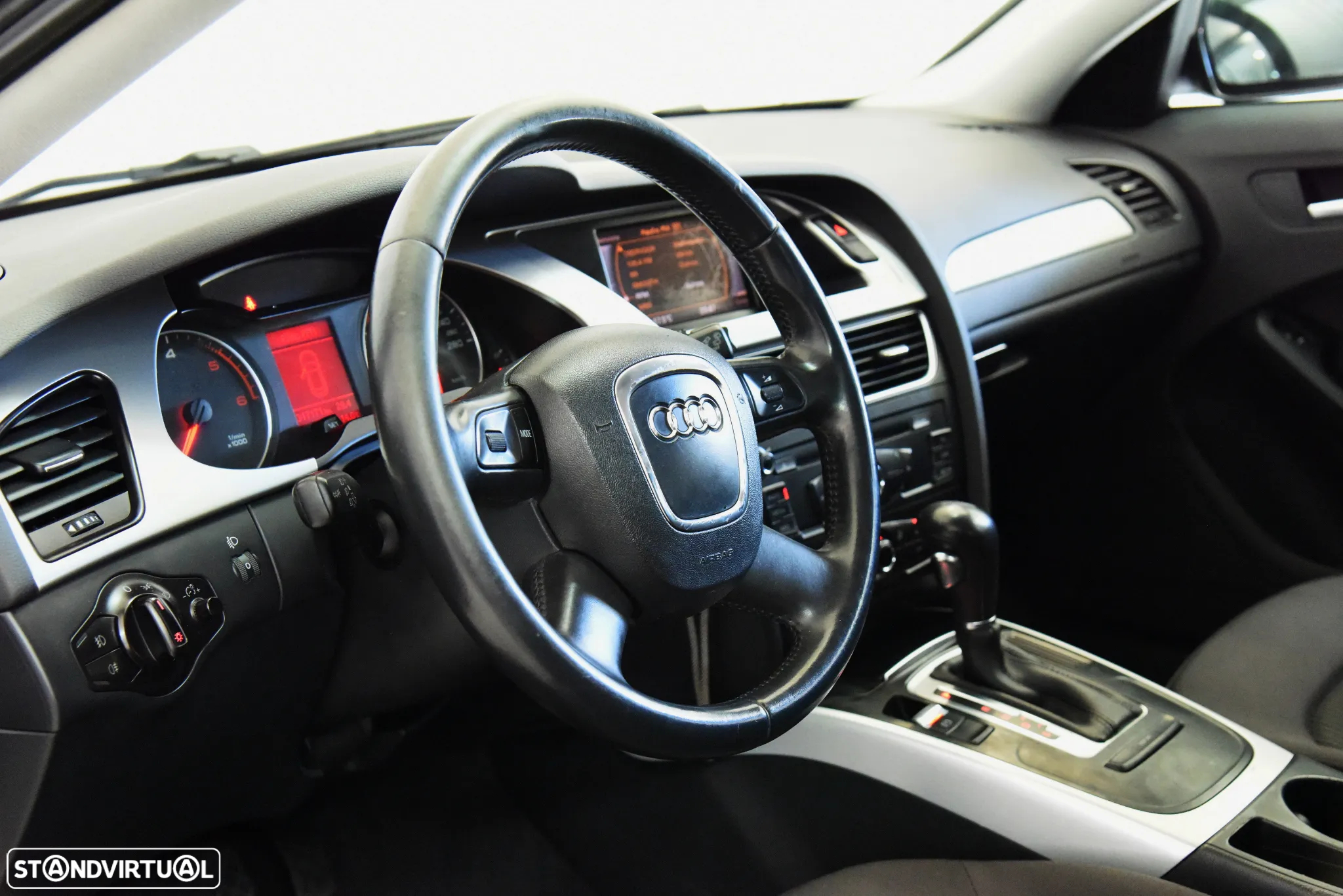 Audi A4 Avant 2.0 TDI multitronic - 9
