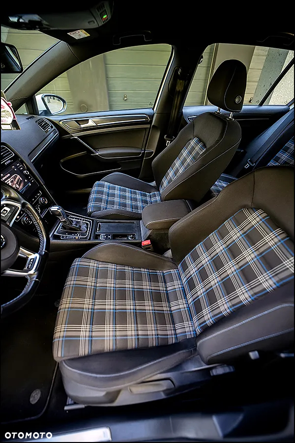 Volkswagen Golf VIII 1.4 TSI Plug-In Hybrid GTE DSG - 20
