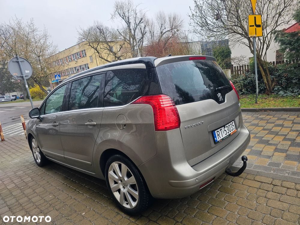 Peugeot 5008 - 2