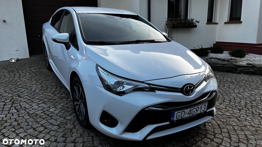 Toyota Avensis 2.0 D-4D Premium - 20