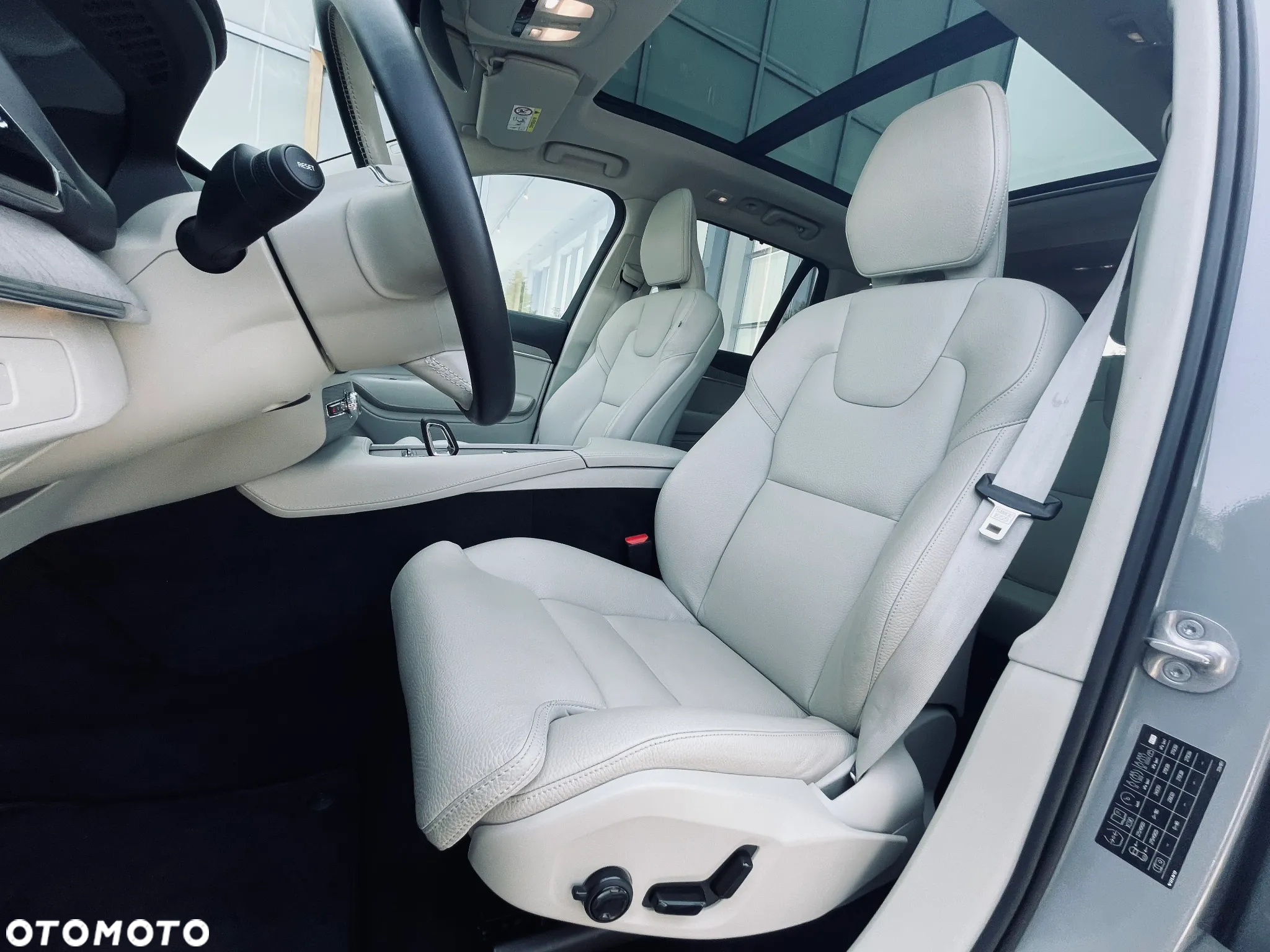 Volvo XC 90 - 18