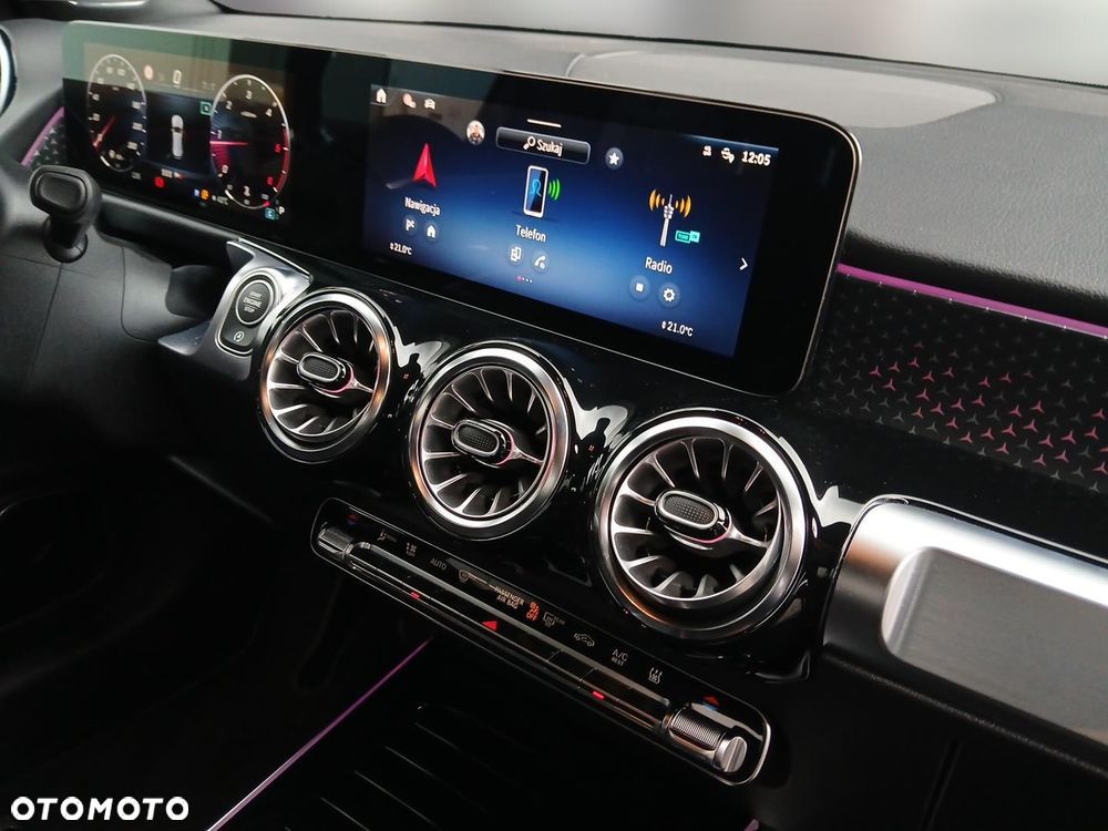 Mercedes-Benz GLB 220 d 4-Matic AMG Line 8G-DCT - 17