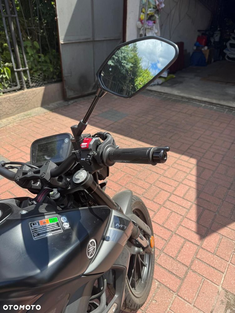 Yamaha MT - 5