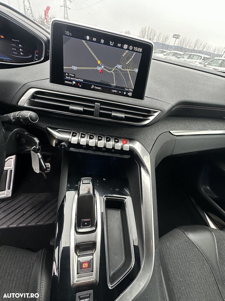 Peugeot 5008 BlueHDI 130 EAT8 GT - 23