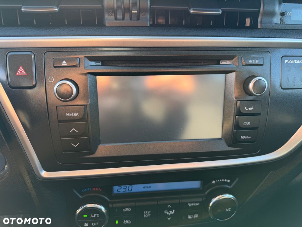 Toyota Auris - 17