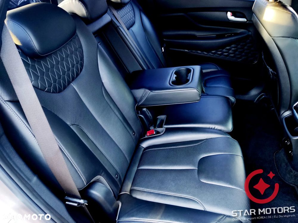 Hyundai Santa Fe 2.0 T Sport Utility 2WD - 18