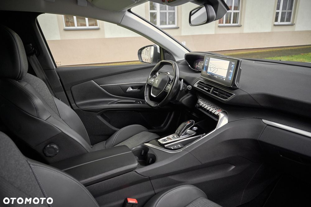 Peugeot 5008 BlueHDi 130 EAT8 Allure Pack - 30