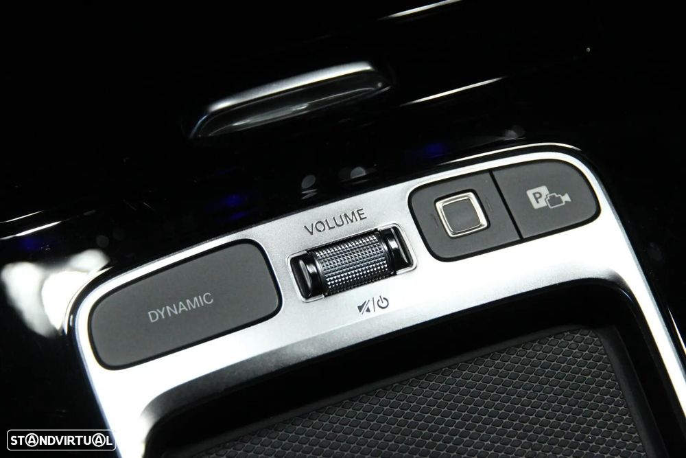 Mercedes-Benz CLA 250 e Shooting Brake AMG Line - 15