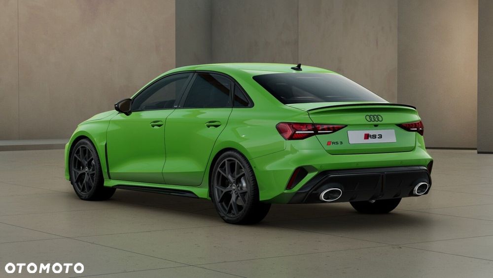 Audi RS3 Limousine - 3