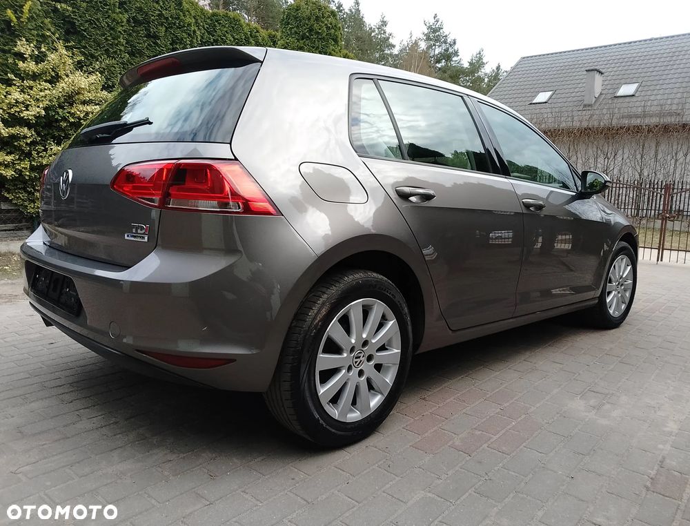 Volkswagen Golf 1.6 TDI BMT Comfortline - 12