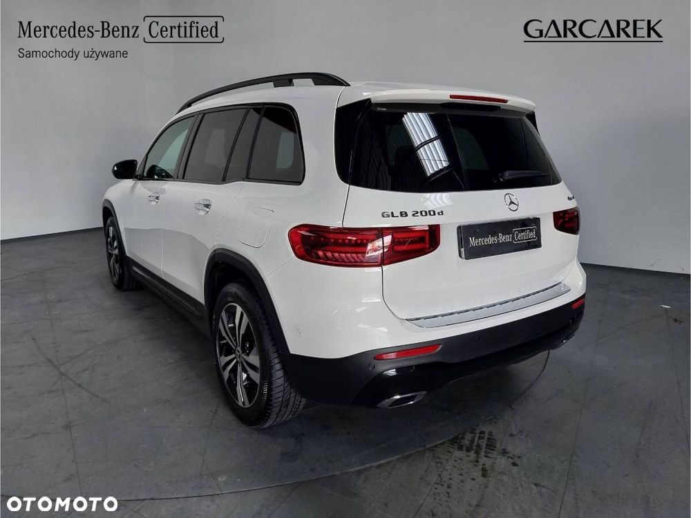 Mercedes-Benz GLB - 4