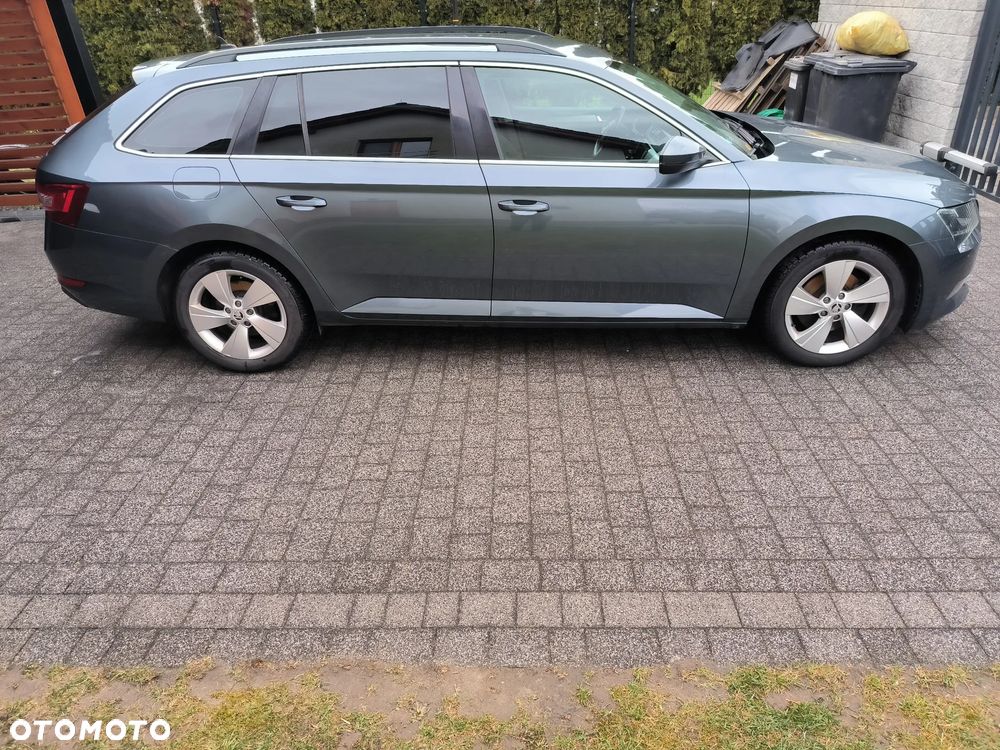 Skoda Superb 1.8 TSI Active DSG - 8