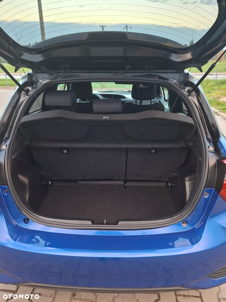 Toyota Yaris 1.5 Selection - 11