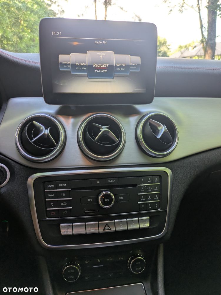 Mercedes-Benz CLA 200 d 7G-DCT AMG Line - 14