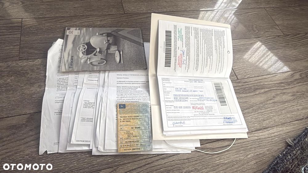 Toyota Corolla 1.8 Hybrid Comfort - 12