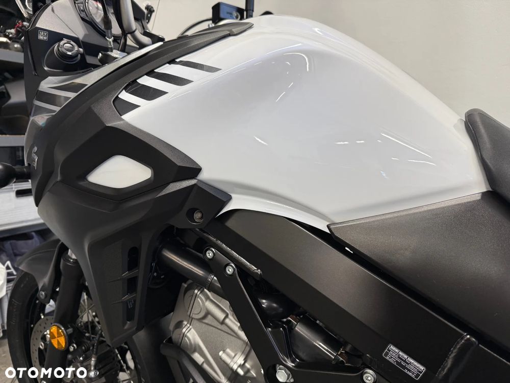 Suzuki V-STROM - 20