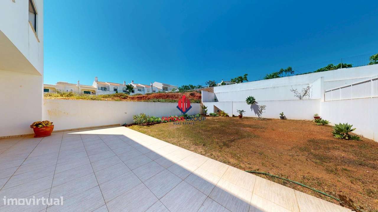 Moradia de Luxo T4 em Bela Vista – Parchal | A 3 Minutos das... - Grande imagem: 4/60