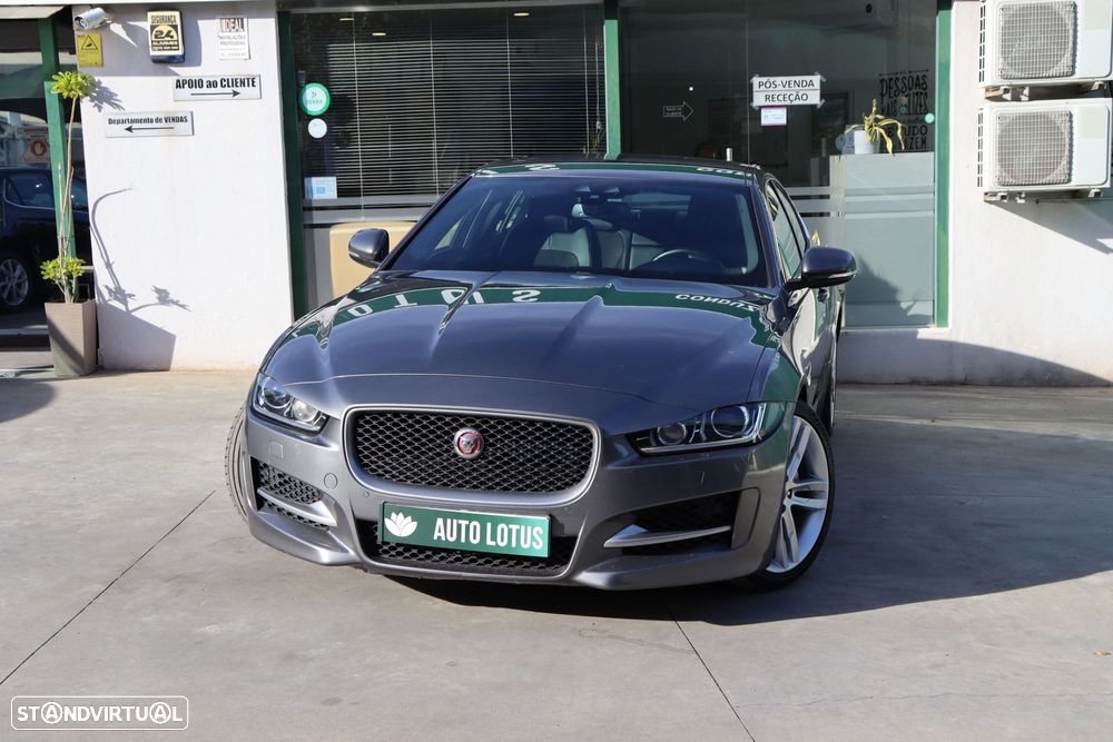 Jaguar XE 2.0 D R-Sport - 1