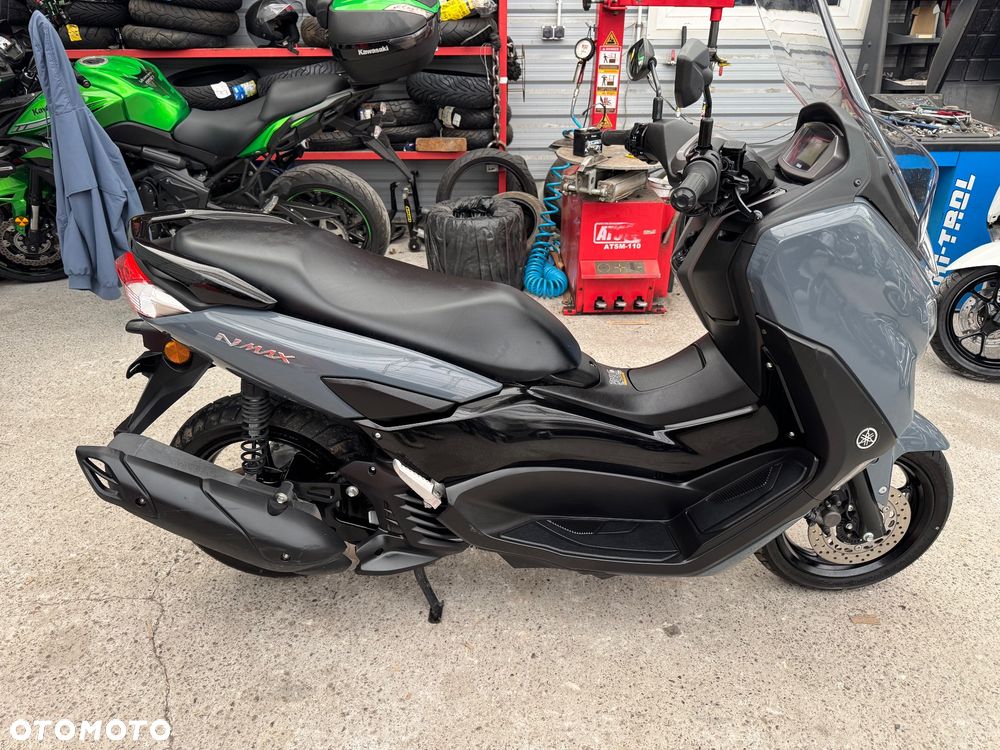 Yamaha NMAX - 7