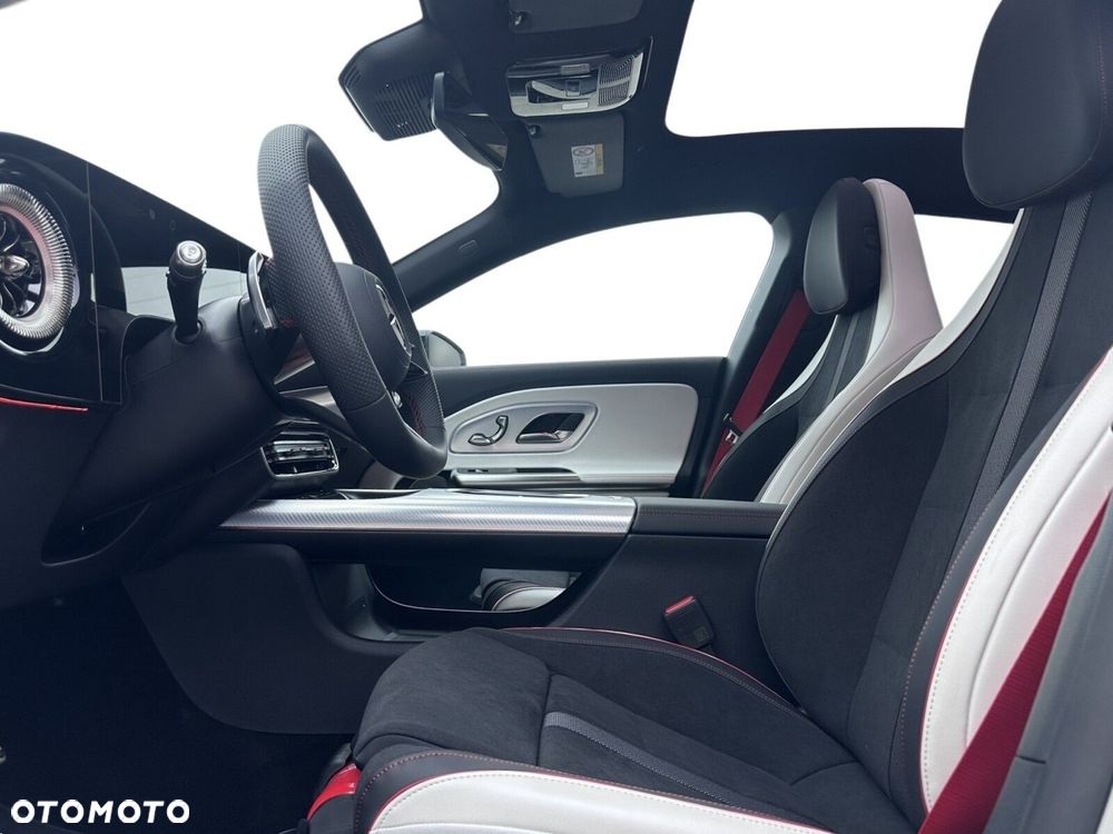 Mercedes-Benz CLA 200 mHEV 8G-DCT - 12
