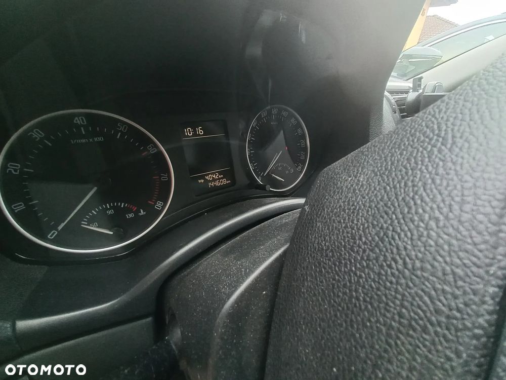 Skoda Octavia 1.4 TSI Ambition - 9