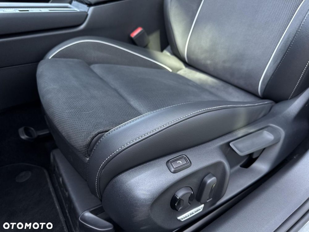 Volkswagen Passat - 22