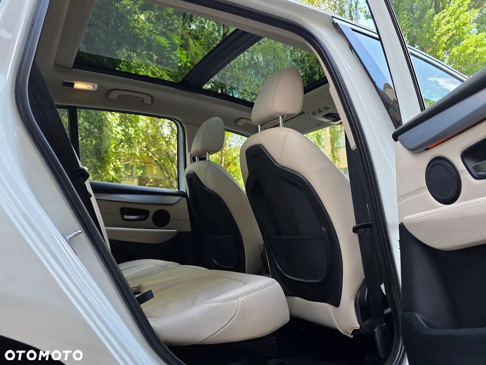 BMW Seria 2 220i Luxury Line - 16
