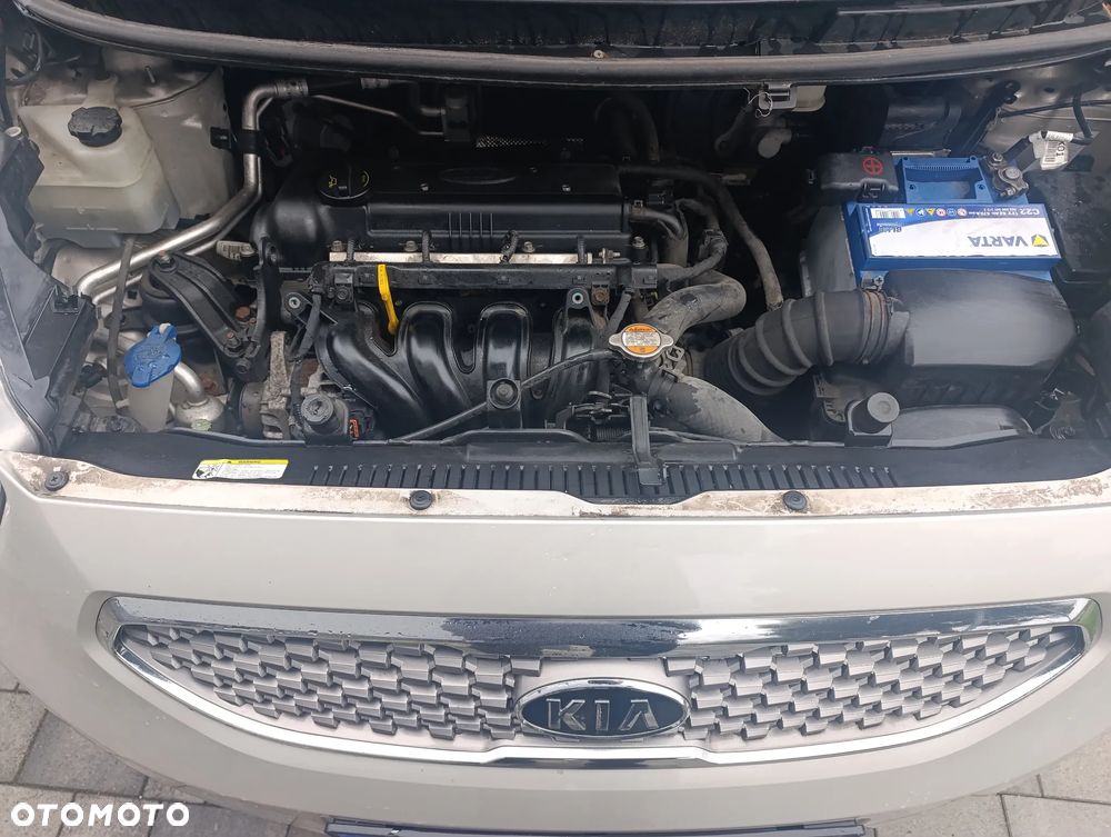 Kia Venga 1.4 CVVT Black Collection - 13