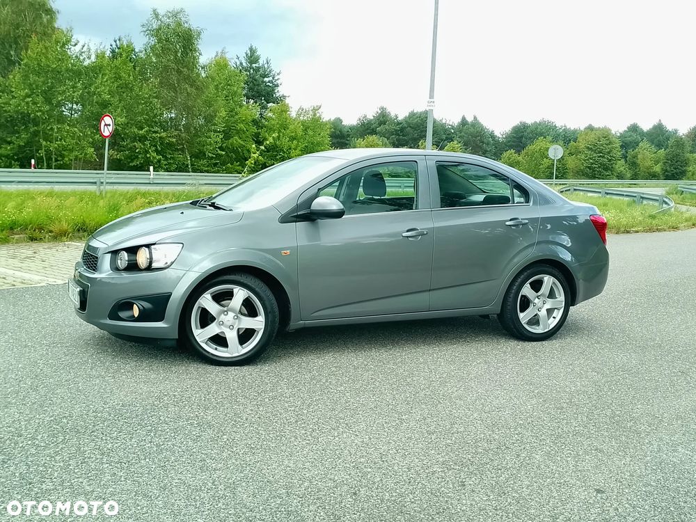 Chevrolet Aveo 1.4 16V LT - 16
