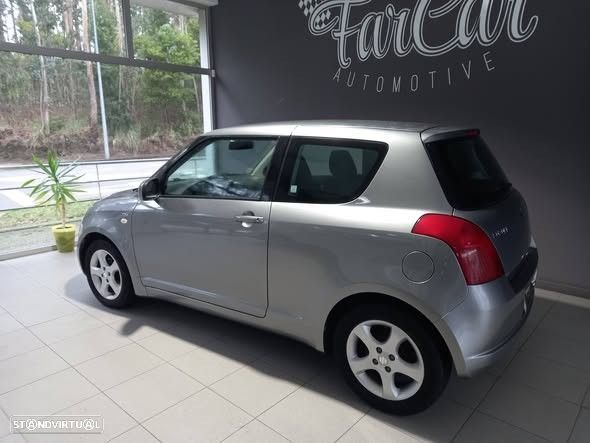 Suzuki Swift 1.3 DDiS GLX - 3