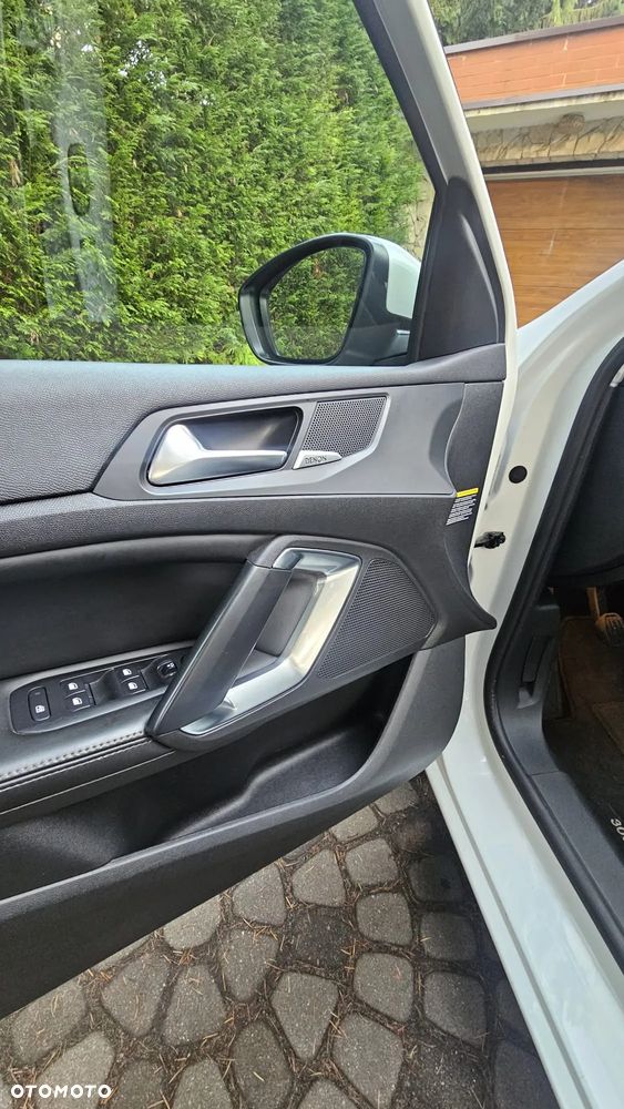 Peugeot 308 - 24