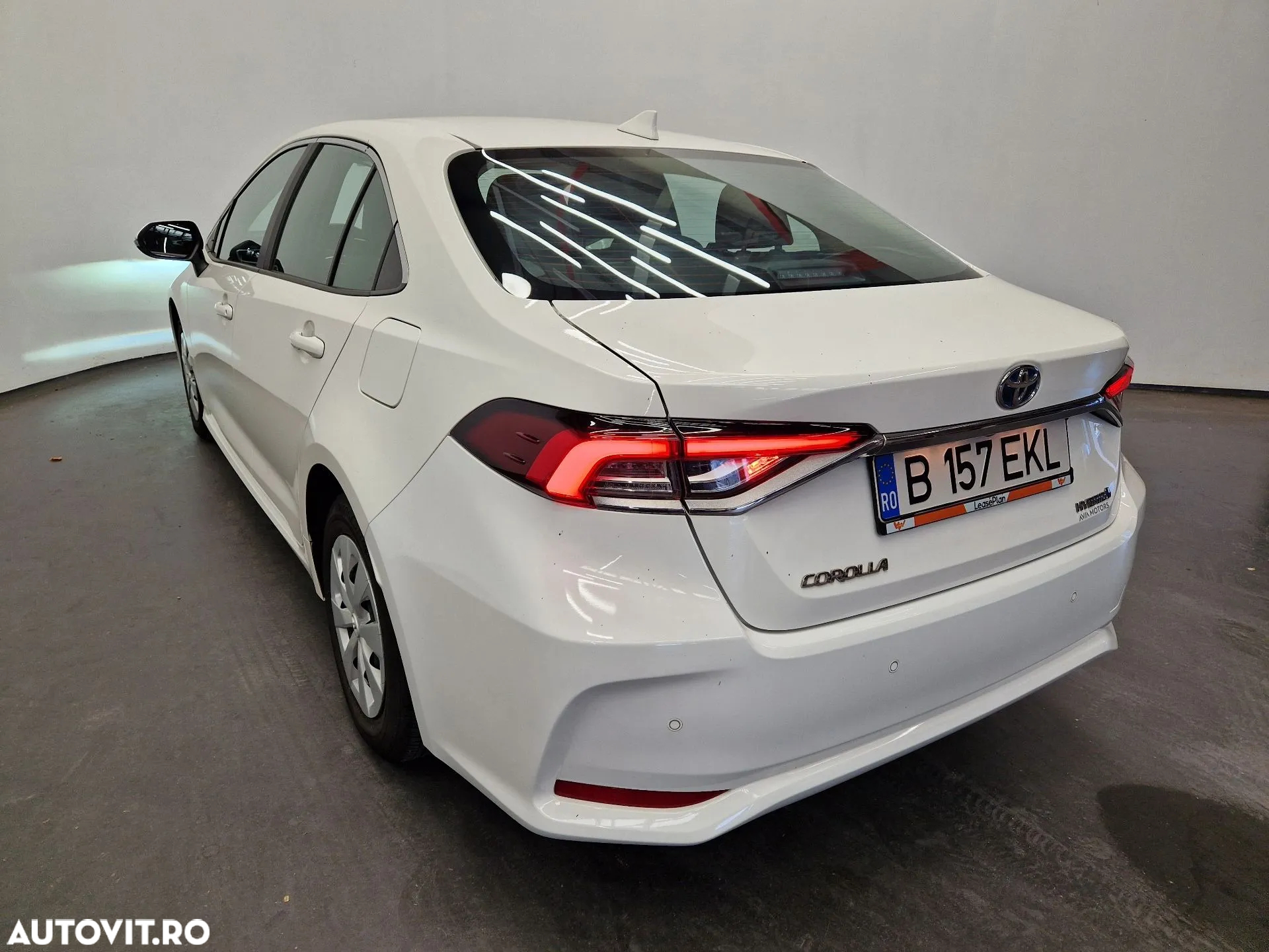 Toyota Corolla - 2