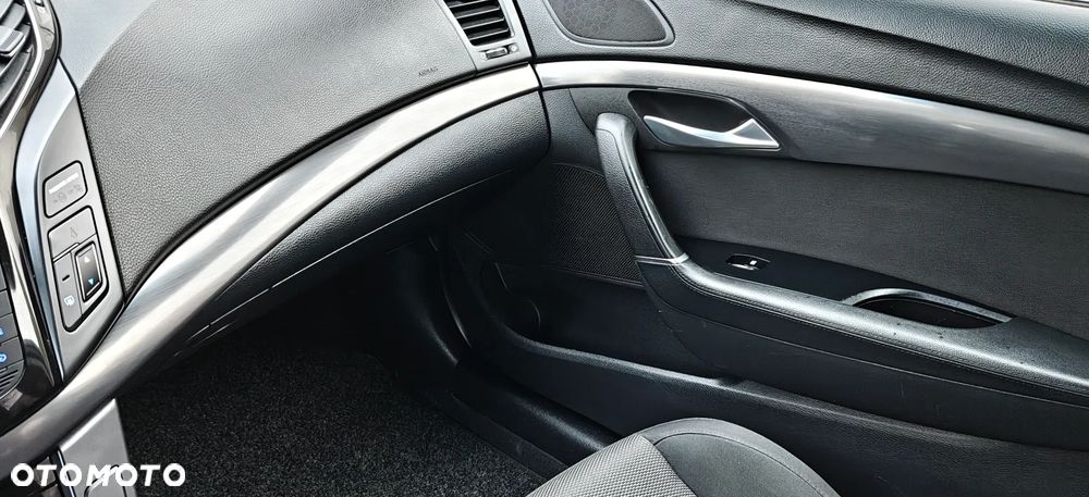 Hyundai i40 Kombi 1.7 CRDi Premium - 18