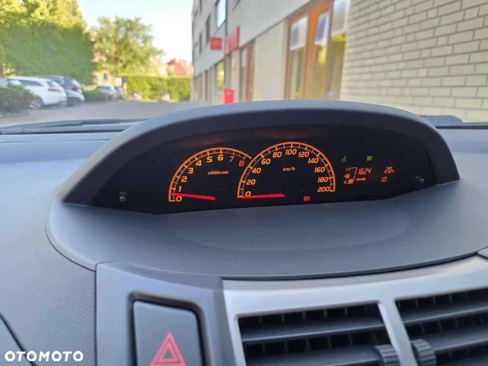 Toyota Yaris - 28