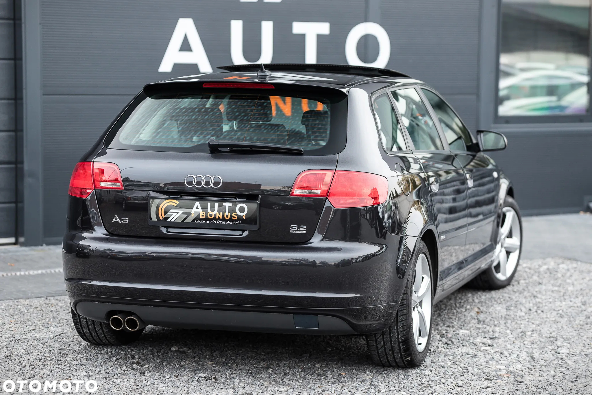 Audi A3 3.2 Sportback quattro S tronic S line Sportpaket plus - 11