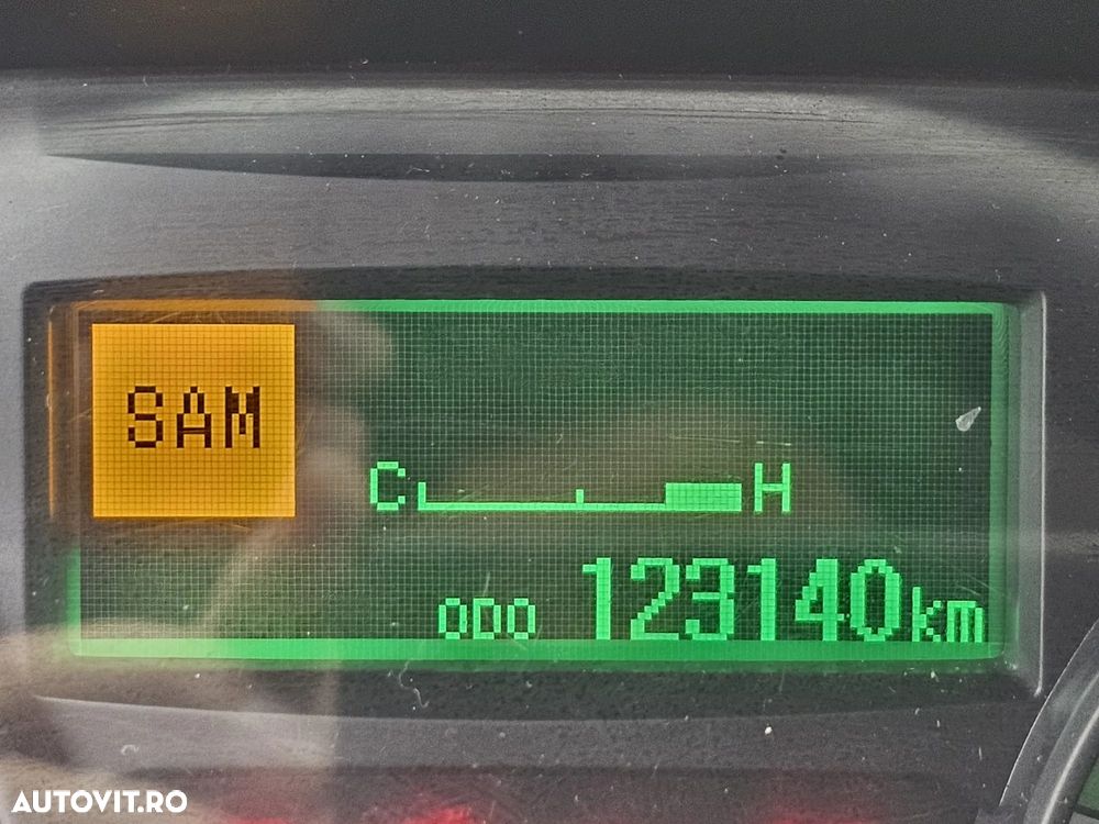 Mitsubishi Fuso Canter - 13