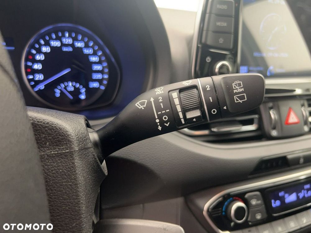 Hyundai i30 - 24