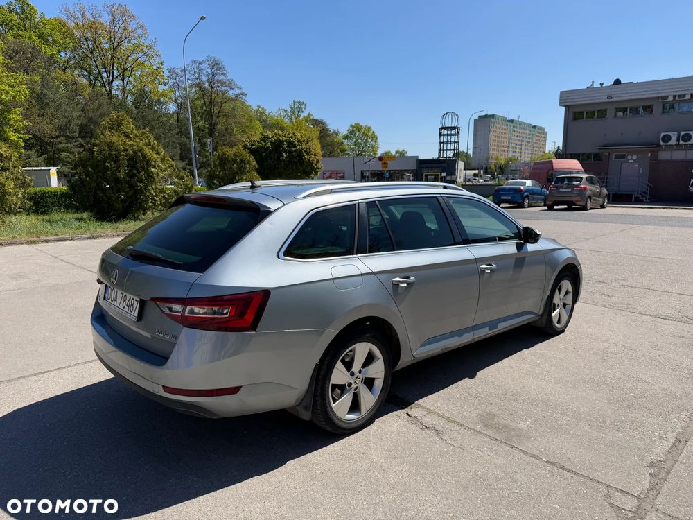 Skoda Superb 2.0 TDI Style DSG - 3