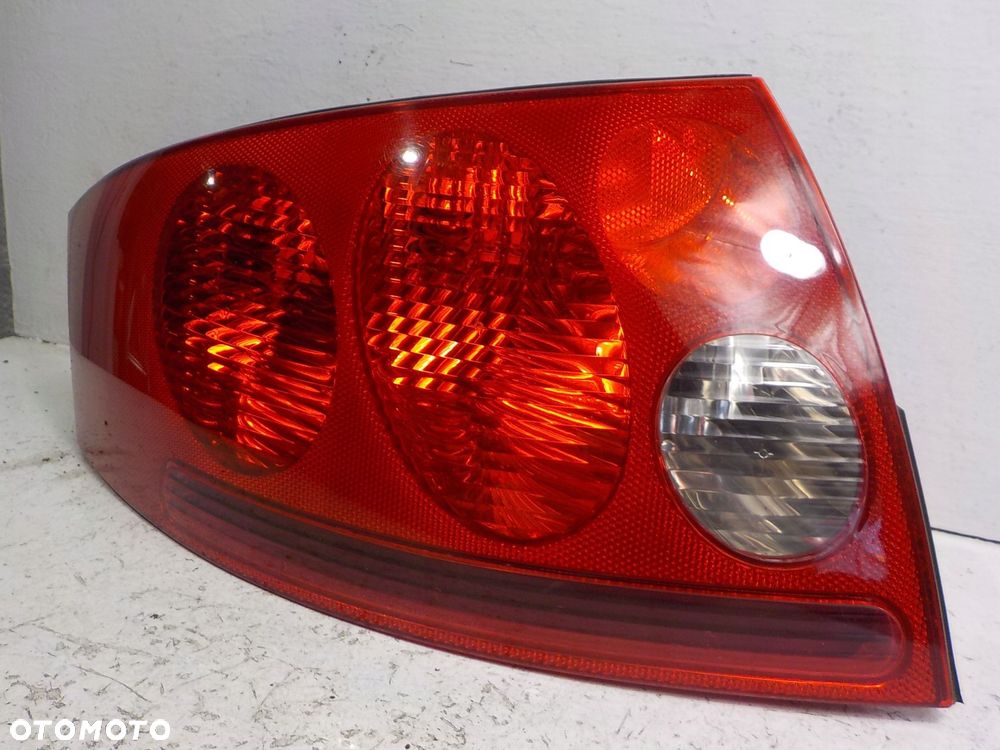 AUDI TT I 8N LAMPA LEWA TYLNA LEWY TYŁ UK - 1