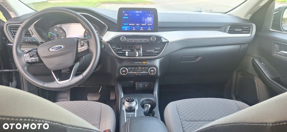 Ford Kuga - 12