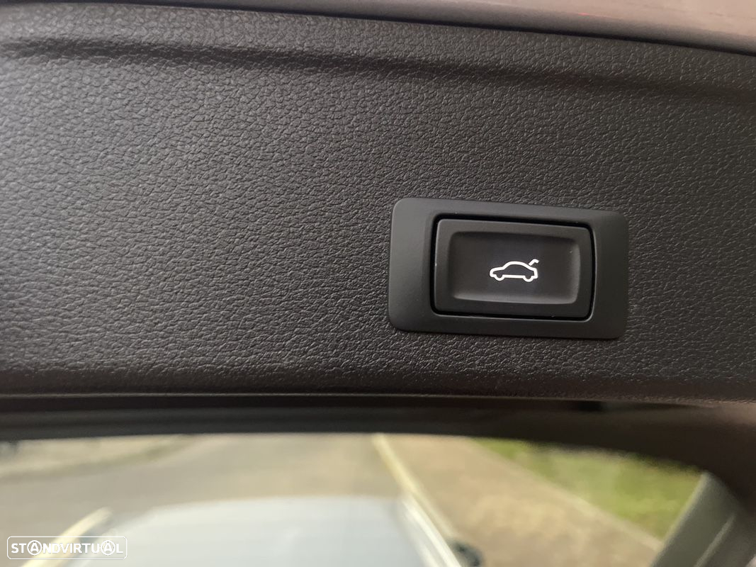Audi A4 Allroad 2.0 TDI quattro S tronic - 54