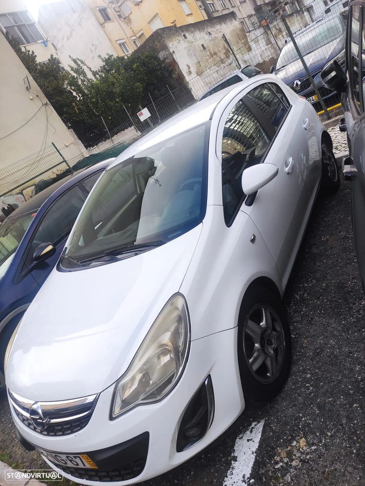 Opel Corsa 1.3 CDTi Enjoy - 2
