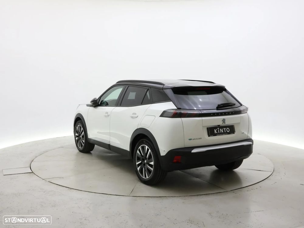 Peugeot e-2008 50 kWh GT Pack - 4