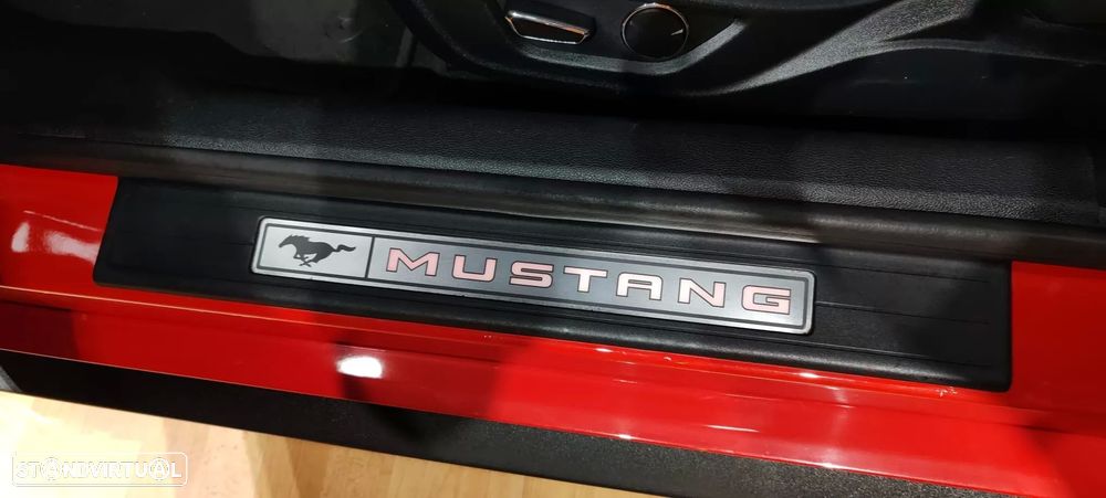 Ford Mustang 2.3 Eco Boost Aut. - 10