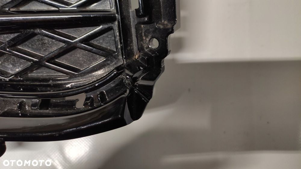 TUCSON N-LINE KRATKA HALOGEN LAMPA LED DRL PRAWA 92208D7700 - 3