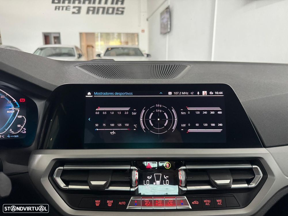 BMW 330 e Pack M Auto - 25